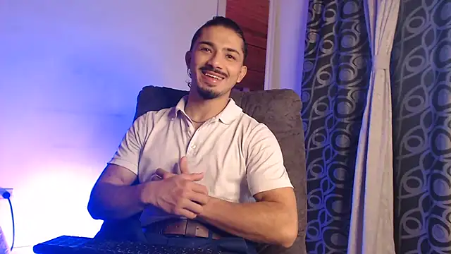 Snapshot of ArturoCardona_ chatting on July 2026 11:16:02 AM ArturoCardona online show from July 2026 11:16:02 AM