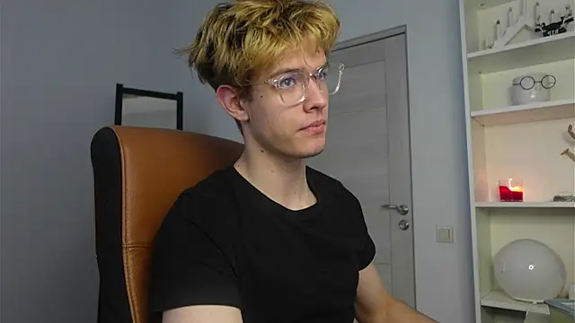 Logan Fraser online show from October 2025 05:50:02 AM