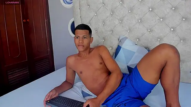 KingStark  online show from November 2025 10:47:02 AM