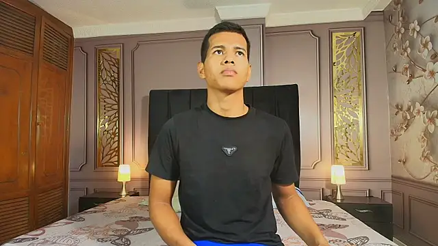 KingStark  online show from December 2025 03:26:02 AM