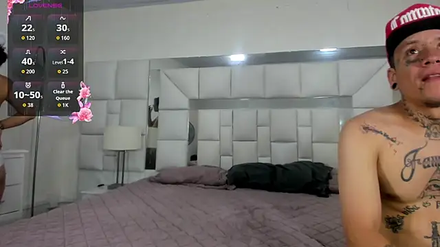 Snapshot of Dangerous_couple_ chatting on September 2025 07:06:02 PM Dangerous couple online show from September 2025 07:06:02 PM