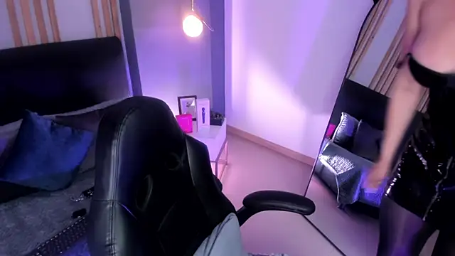 marie bass online show from June 2026 01:46:01 PM
