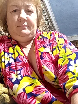 Snapshot of NikaLove49011 chatting on October 2025 01:48:02 AM NikaLove49011 online show from October 2025 01:48:02 AM