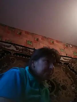 Romashka33011 online show from October 2025 11:44:02 AM