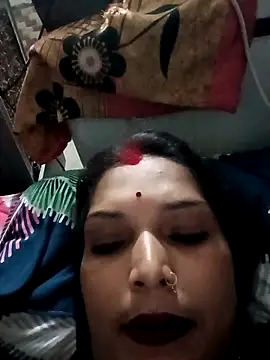 Gyavatixx online show from October 2025 06:05:01 PM