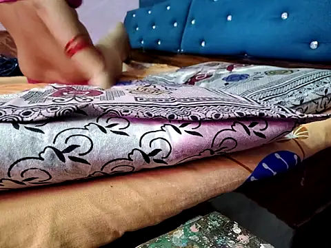 MAYRABHABHI online show from September 2025 04:00:02 PM
