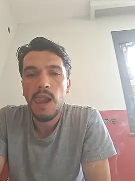 bisexsualman online show from June 2026 08:17:01 AM