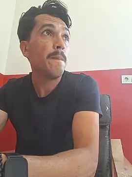 bisexsualman online show from June 2026 10:14:02 AM