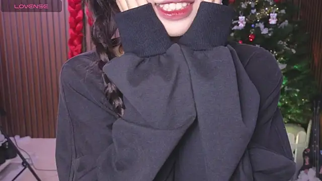      Panda      online show from December 2025 03:44:01 AM