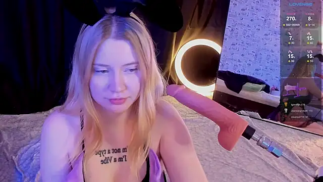 Lillie Berry online show from November 2025 04:39:02 PM