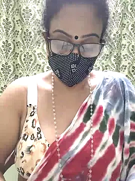 Snapshot of sweet-lotus chatting on September 2025 06:13:02 PM sweet-lotus online show from September 2025 06:13:02 PM