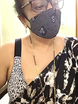 Snapshot of sweet-lotus chatting on October 2025 05:50:02 AM sweet-lotus online show from October 2025 05:50:02 AM