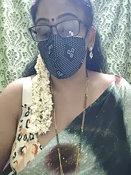 Snapshot of sweet-lotus chatting on October 2025 05:24:02 PM sweet-lotus online show from October 2025 05:24:02 PM