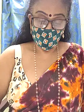 Snapshot of sweet-lotus chatting on October 2025 05:30:02 PM sweet-lotus online show from October 2025 05:30:02 PM