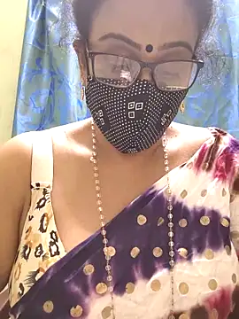 Snapshot of sweet-lotus chatting on November 2025 05:01:02 PM sweet-lotus online show from November 2025 05:01:02 PM