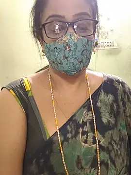 Snapshot of sweet-lotus chatting on July 2026 06:17:01 AM sweet-lotus online show from July 2026 06:17:01 AM