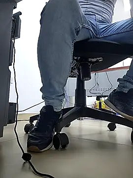 strmag07 online show from September 2025 10:56:02 PM