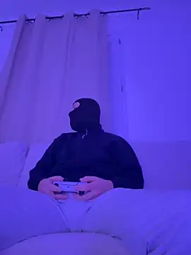 Snapshot of HommeSecret- chatting on November 2025 06:46:02 PM HommeSecret- online show from November 2025 06:46:02 PM