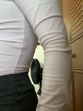 vikysexy283 online show from December 2025 05:34:02 AM