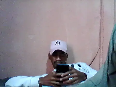 Snapshot of gemini_loops chatting on April 2026 12:45:02 PM gemini loops online show from April 2026 12:45:02 PM