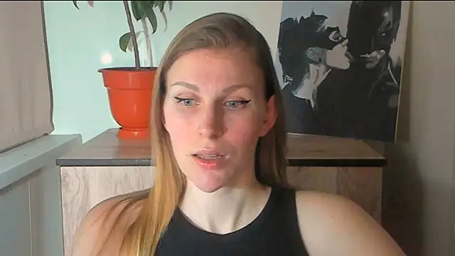 JuliaMuuun online show from March 2026 05:50:02 PM