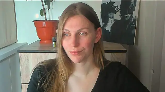 JuliaMuuun online show from April 2026 09:34:03 PM