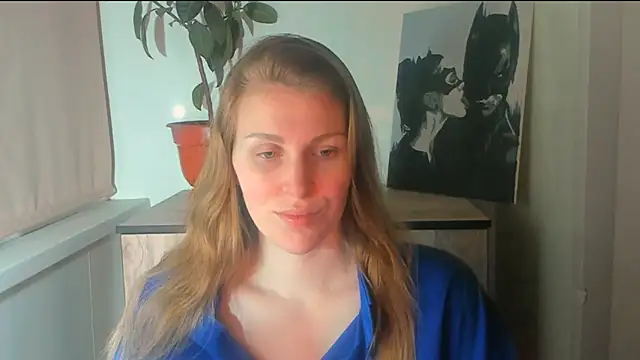 JuliaMuuun online show from April 2026 10:40:01 PM