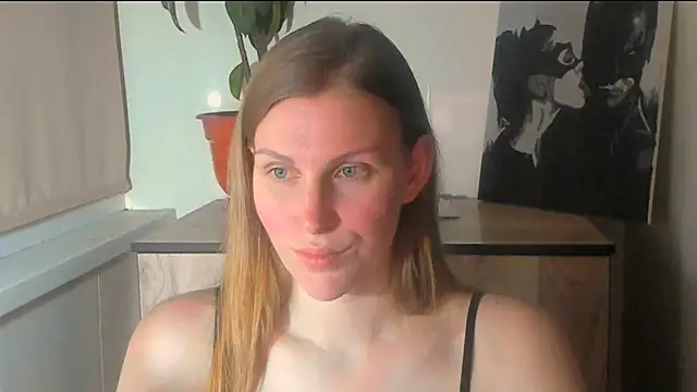 JuliaMuuun online show from April 2026 10:21:02 PM