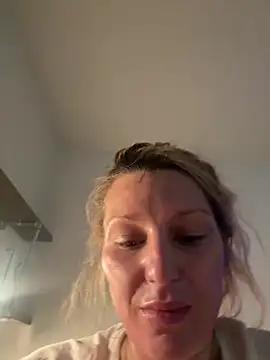 BaddieBossXX2 online show from July 2026 04:53:02 PM