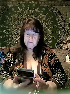 CrystalLime6411 online show from March 2026 04:01:01 PM