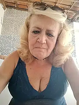 Belladama61 online show from January 2026 12:32:01 PM