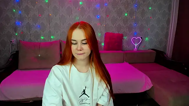 Molly Kitty online show from September 2025 02:49:02 AM