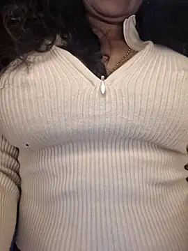 Snapshot of floresblancas chatting on October 2025 11:11:01 AM floresblancas online show from October 2025 11:11:01 AM