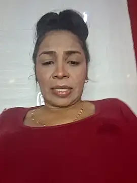 Snapshot of floresblancas chatting on October 2025 11:55:01 AM floresblancas online show from October 2025 11:55:01 AM