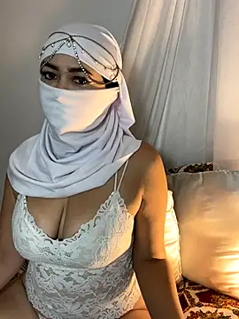 Amyraa  online show from November 2025 12:17:01 PM