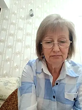 AlikaSwan5821 online show from October 2025 06:41:02 PM