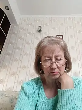 AlikaSwan5821 online show from October 2025 01:02:02 PM