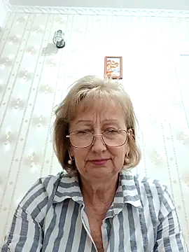 AlikaSwan5821 online show from November 2025 01:57:02 PM