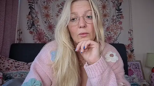 Daisyxoxo  online show from October 2025 08:26:02 AM