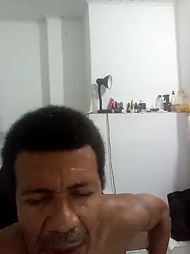 moreno25centimetro online show from September 2025 01:18:01 AM