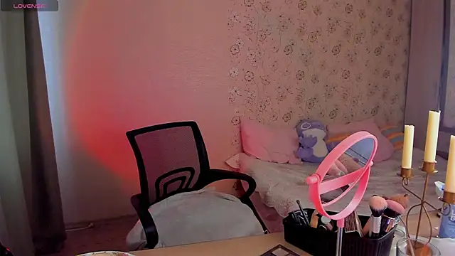 Alice next door online show from April 2026 09:34:02 AM