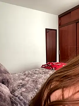 Cutie blondie online show from December 2025 04:49:02 PM