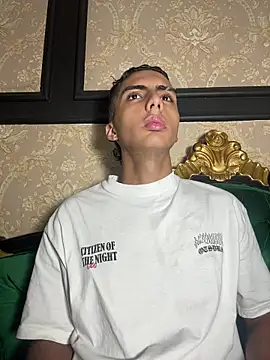 Mister Obsession online show from October 2025 07:14:02 PM