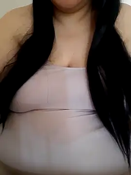 Snapshot of Madam-bezoul- chatting on September 2025 12:50:02 PM Madam-bezoul- online show from September 2025 12:50:02 PM