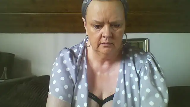 Snapshot of TiffanyMature chatting on September 2025 07:08:01 AM TiffanyMature online show from September 2025 07:08:01 AM