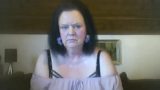 Snapshot of TiffanyMature chatting on September 2025 02:19:01 PM TiffanyMature online show from September 2025 02:19:01 PM