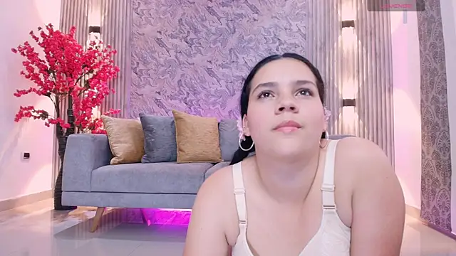 Snapshot of karlie_small chatting on September 2025 07:47:01 PM karlie small online show from September 2025 07:47:01 PM