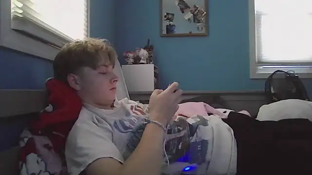 Liam axel35 online show from October 2025 09:03:02 PM