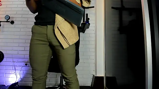 ItaloMoore online show from February 2026 11:50:01 AM