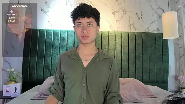 NoahDupont online show from October 2025 07:48:02 PM